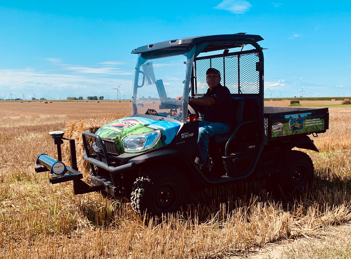 SoilOptix-on-AGRIS-machine-side-full1200-web